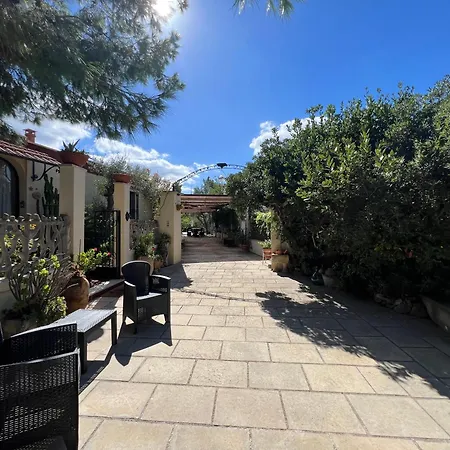 Santa Venardia 4*