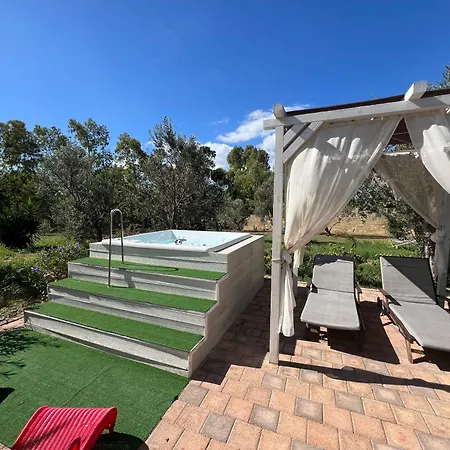 Santa Venardia Bed & Breakfast