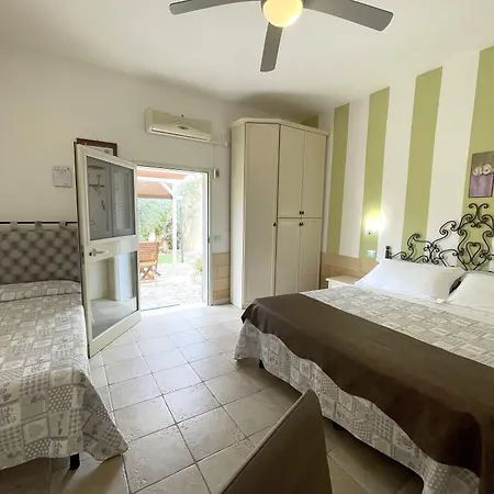 Santa Venardia B&B 3*